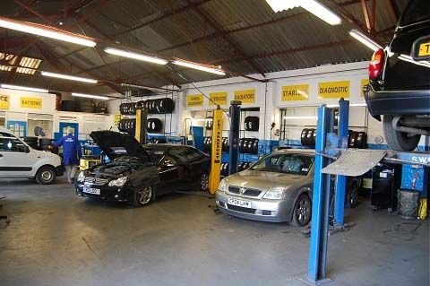 Our Glasgow Mitsubishi diagnositc and service centre. Maintenance and safety checks are provided with each diagnostic test.